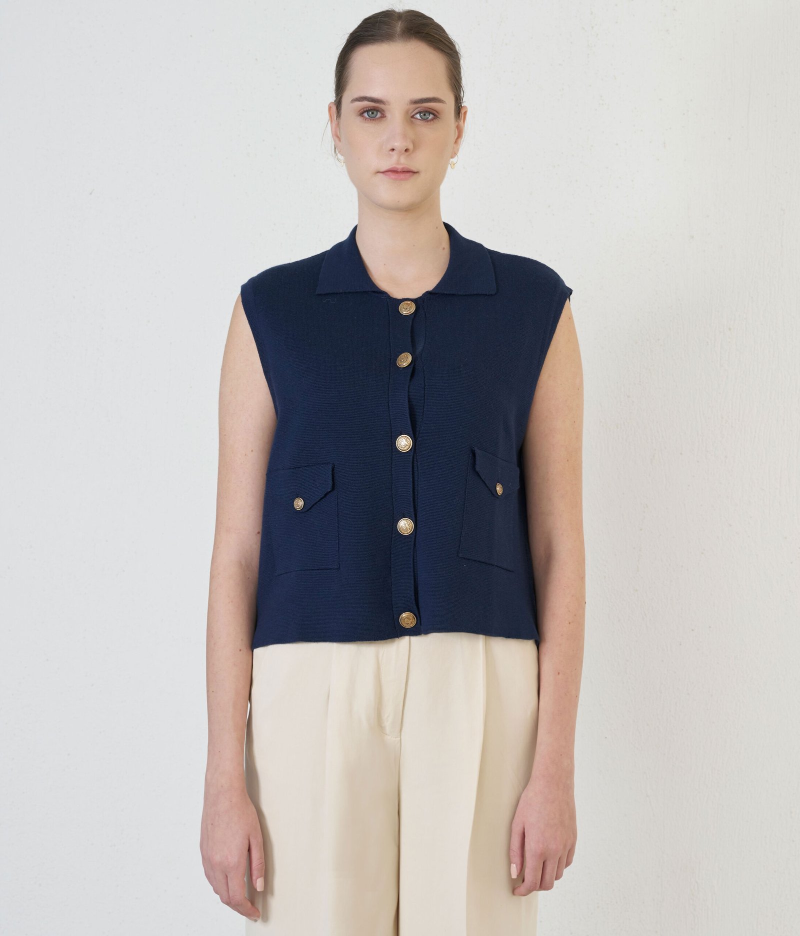 Sleeveless No05 Karina